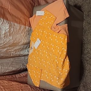 2-pc child outfit (Lg)